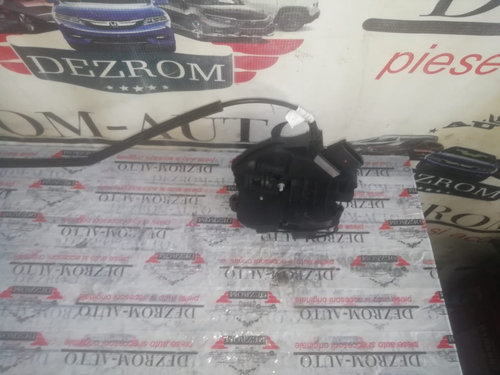 Broasca usa dreapta fata FORD C-MAX cod piesa: am5au21812cc