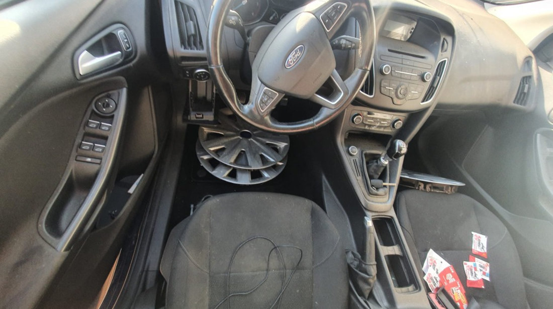 Broasca usa dreapta fata Ford Focus 3 2016 berlina facelift 1.5 tdci