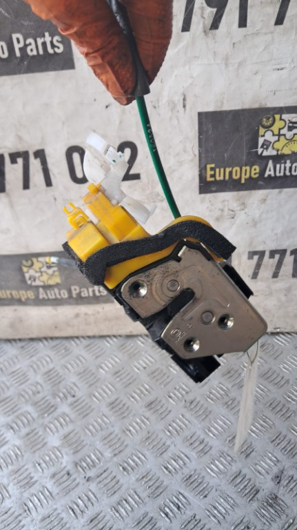 Broasca usa dreapta fata Hyundai I30 an 2017 cod 81320-A6110
