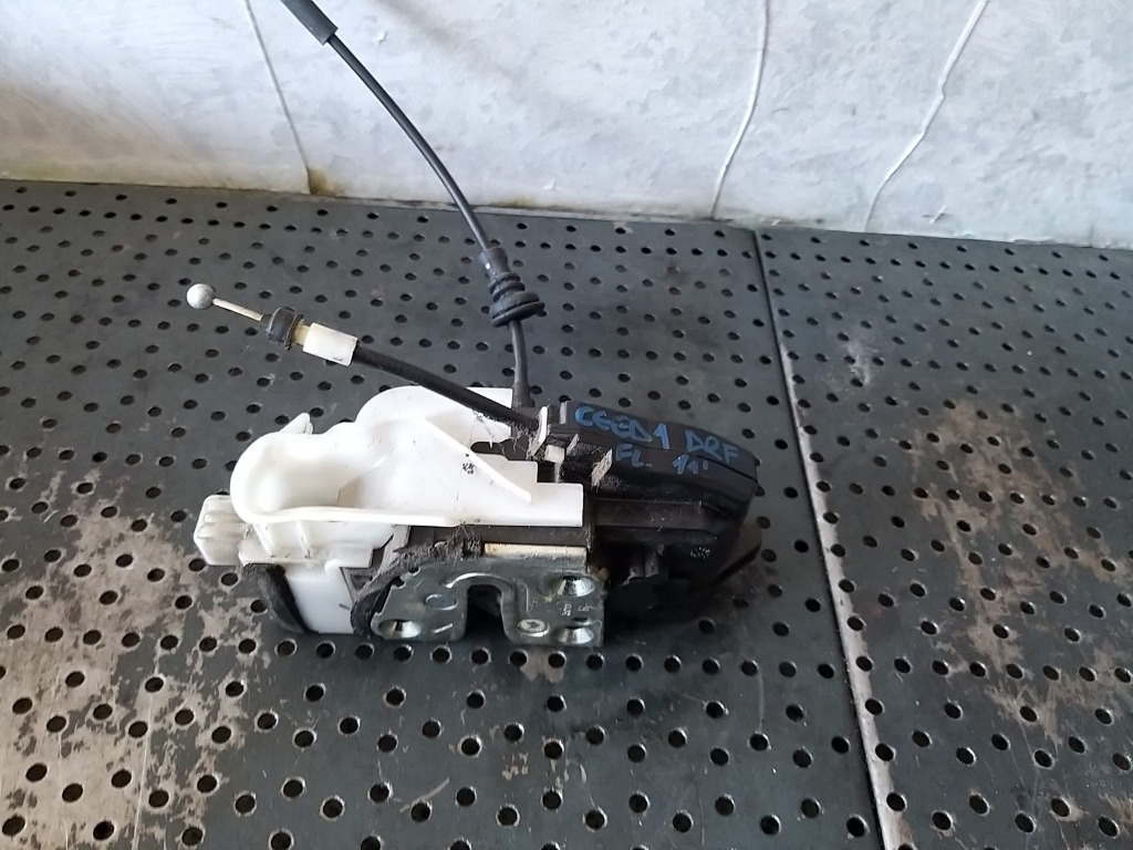 Broasca usa dreapta fata kia ceed 1