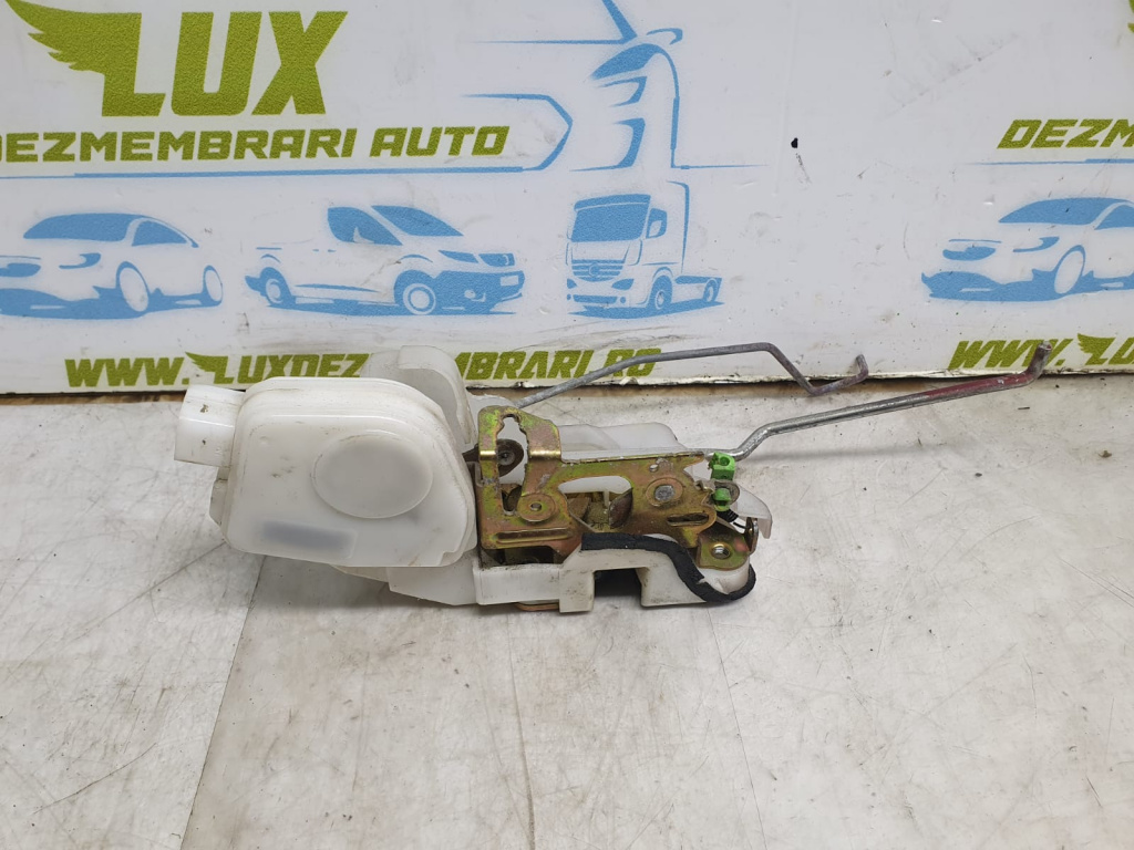 Broasca usa dreapta fata Mitsubishi Outlander [2001 - 2008] 2.0 benzina 4G63