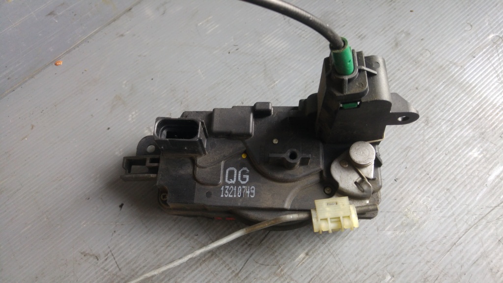 Broasca usa dreapta fata opel astra h 13210749