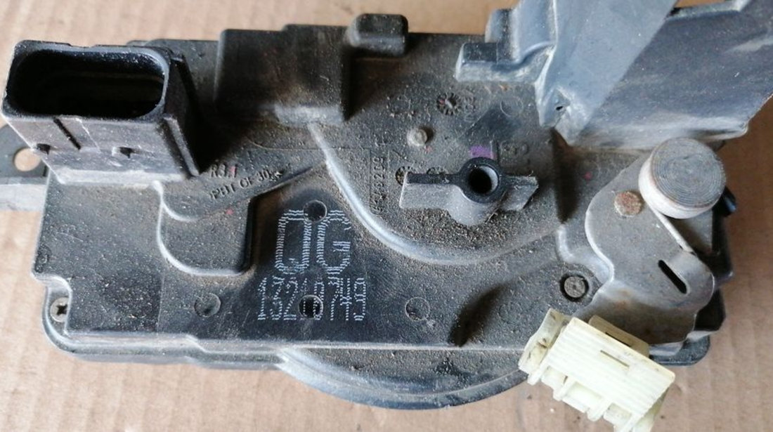 Broasca usa dreapta fata Opel Astra H Zafira B 13210749 QG dezmembrez