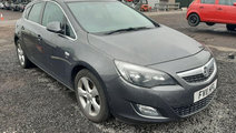 Broasca usa dreapta fata Opel Astra J 2011 Hatchba...