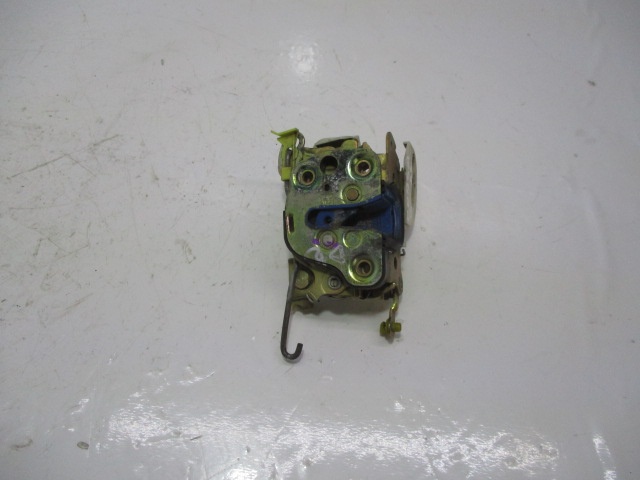 BROASCA USA DREAPTA FATA OPEL CORSA B 1.2 BENZINA FAB. 1993 - 2002 ⭐⭐⭐⭐⭐