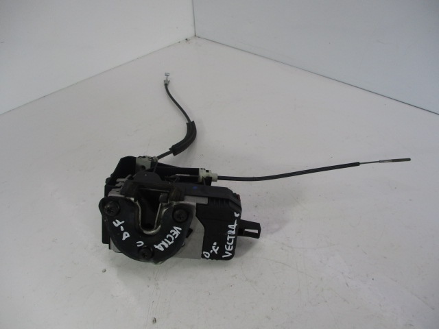 BROASCA USA DREAPTA FATA OPEL VECTRA C FAB. 2002 – 2009 ⭐⭐⭐⭐⭐