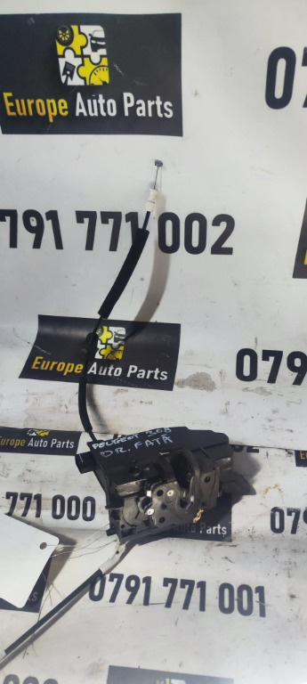 Broasca usa dreapta fata Peugeot 308 1.6HDI an 2017 cod 9810309380