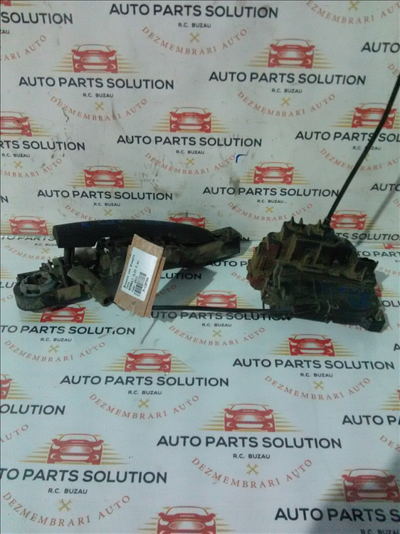 Broasca usa dreapta fata RENAULT CLIO 3 an fabr.2011