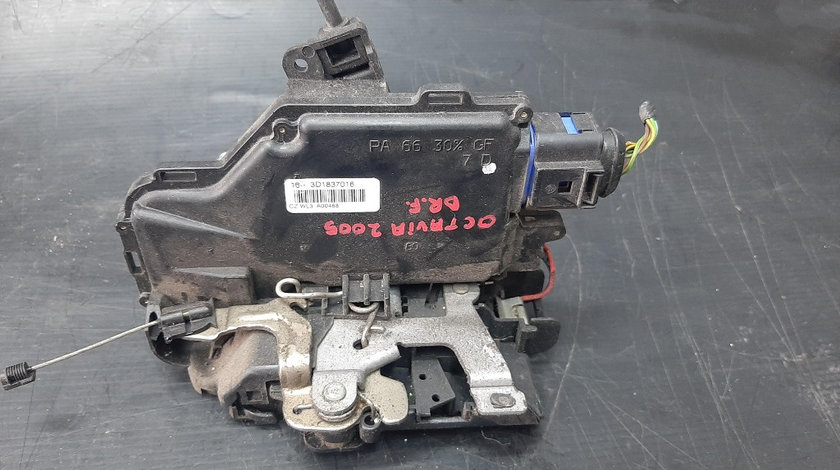 Broasca usa dreapta fata skoda octavia 2 1z3 3d1837016