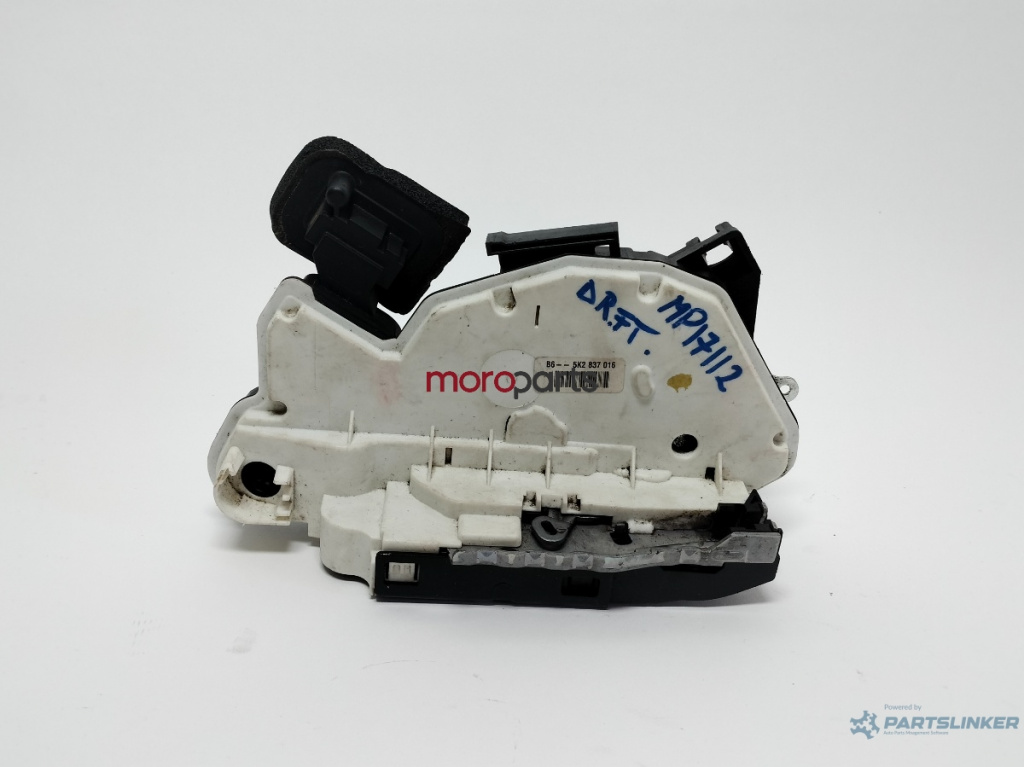 Broasca usa dreapta fata VOLKSWAGEN GOLF VI (5K1) [ 2008 - 2013 ] TDI (CBDC, CLCA) 81KW|110HP OEM 5K2837016 5K2 837 016