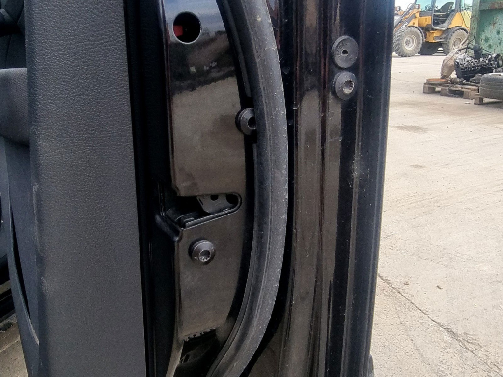 Broasca usa dreapta fata Volkswagen Touran (1T1, 1T2) [Fabr 2003-2010] 2.0 TDI BKD 103 KW / 140CP