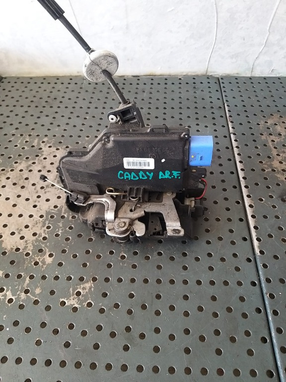 Broasca usa dreapta fata vw caddy 3 3d1837016ac