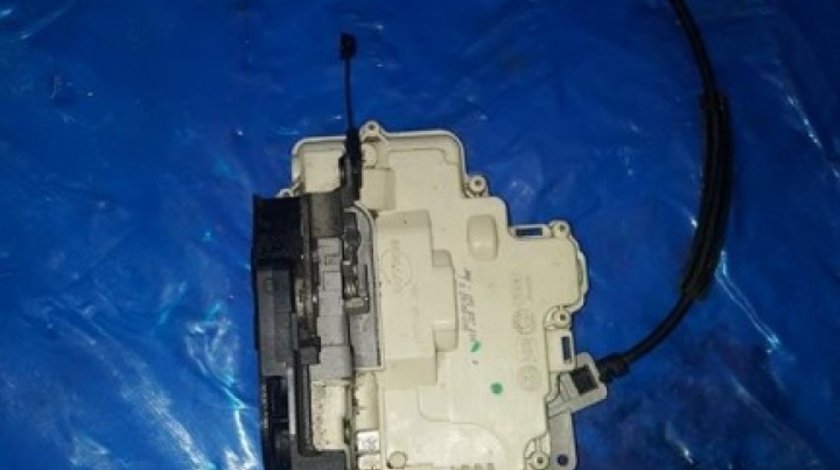 Broasca usa dreapta fata vw eos cod 1p1837016