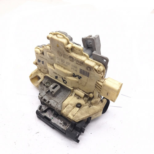 Broasca Usa Dreapta Fata Vw Passat B6 2005-2010 3C2837016A, 3C2 837 016A, 3C2837016