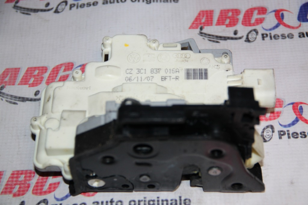 Broasca usa dreapta fata VW Passat B6 limuzina 2005-2010