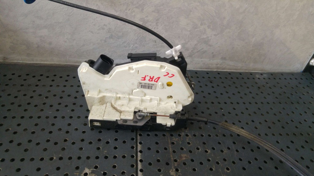 Broasca usa dreapta fata vw passat cc 16a5n1837016a