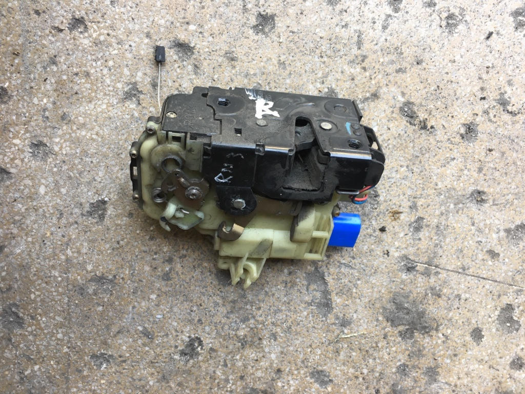 Broasca usa dreapta Seat Ibiza 3 6L [2002 - 2006] Hatchback 3-usi 1.4 TDI MT (75 hp) IV (6L1)