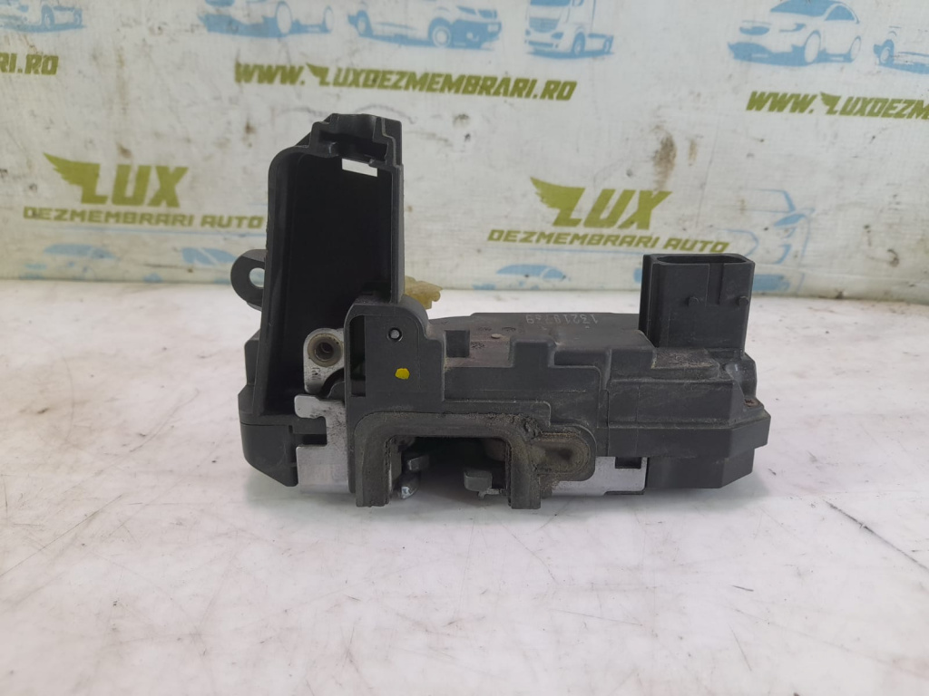 Broasca usa dreapta spate 13210739 Opel Zafira B [2005 - 2010] 1.7 cdti A17DTR