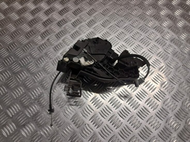Broasca usa dreapta spate 30699112 Volvo V50 an fab. 2004 - 2012