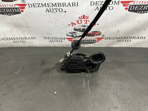 Broasca usa dreapta spate 5K4839016M VW Jetta Mk6 (162, 163) 2.5 170 cai CCCA
