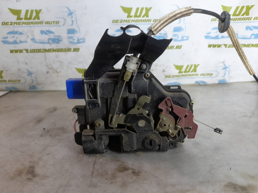 Broasca usa dreapta spate 7L0839016 Volkswagen VW Touareg generatia 1 7L [2002 - 2007] 2.5 tdi BAC