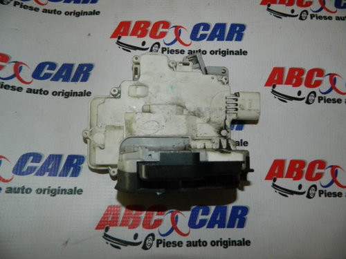 Broasca usa dreapta spate Audi A4 2004-2008 8EC, B7 8E0839016AA