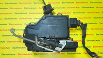 Broasca usa dreapta spate Audi A4 B6 4B0839016D