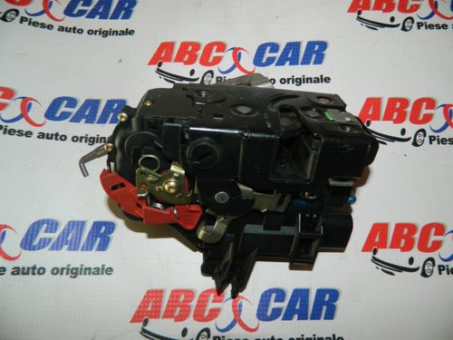 Broasca usa dreapta spate Audi A4 B6 8E cod: 8E0839016C