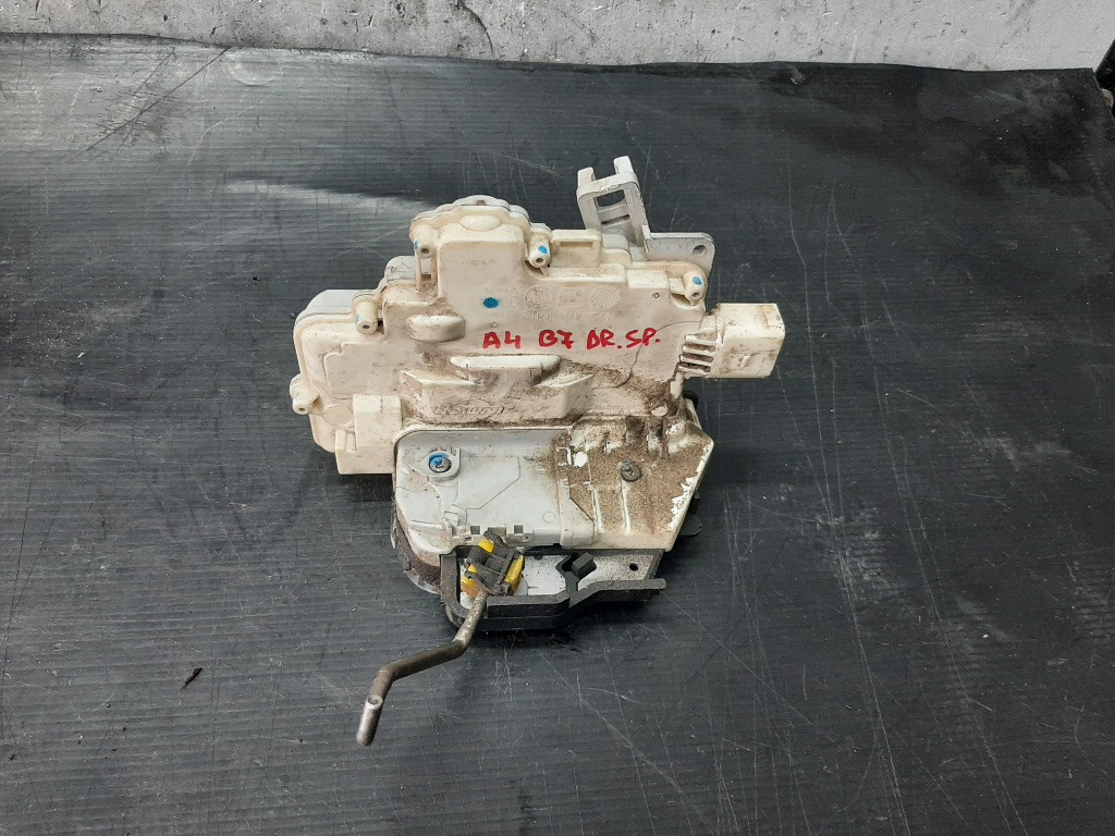 Broasca usa dreapta spate audi a4 b7 8ec
