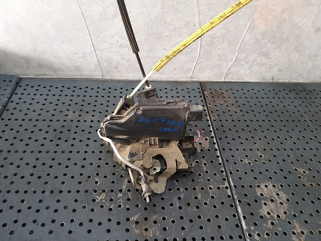 Broasca usa dreapta spate audi a6 c5 4b limuzina