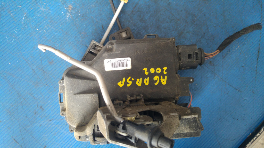 Broasca usa dreapta spate audi a6 c5 4b0839016g