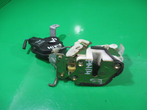 BROASCA USA DREAPTA SPATE COD MR349288 MITSUBISHI PAJERO PININ FAB. 1999 – 2007 ⭐⭐⭐⭐⭐
