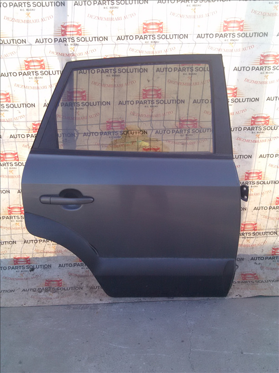 Broasca usa dreapta spate HYUNDAI TUCSON 2.0 D an fabr. 2008
