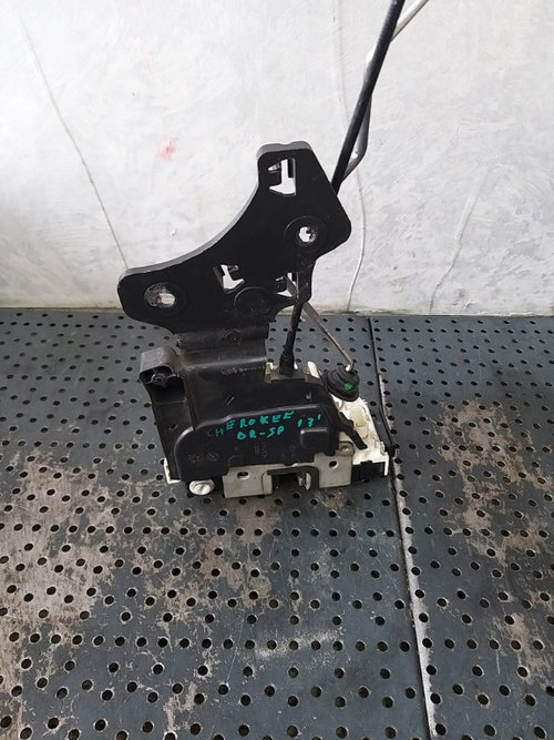 Broasca usa dreapta spate jeep grand cherokee 4 wk wk2 p04589922af