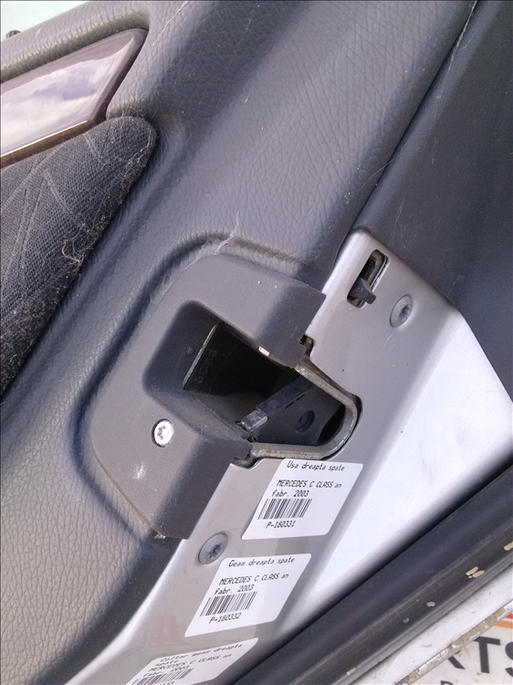 Broasca usa dreapta spate MERCEDES C CLASS an fabr. 2003