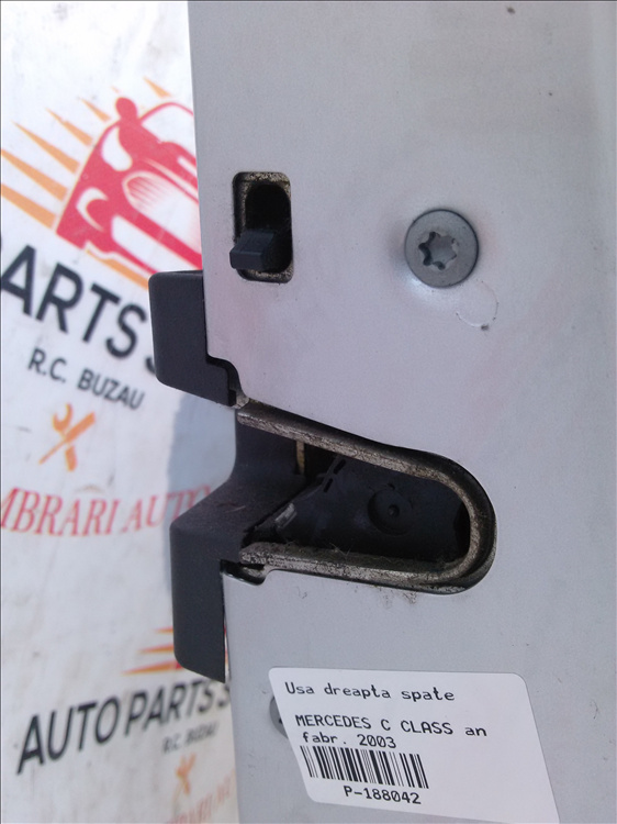 Broasca usa dreapta spate MERCEDES C CLASS an fabr. 2003