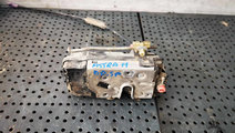 Broasca usa dreapta spate opel astra h a04 1321073...