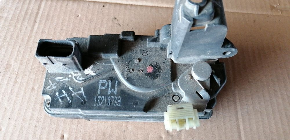 Broasca usa dreapta spate Opel Astra H Zafira B 13210739 PW VLD243