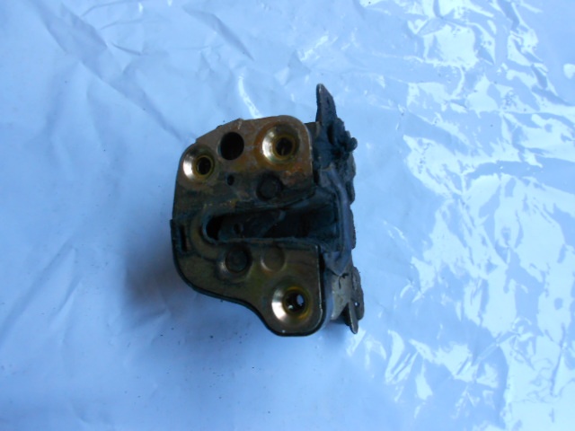 BROASCA USA DREAPTA SPATE OPEL VECTRA A FAB. 1988 - 1995 ⭐⭐⭐⭐⭐