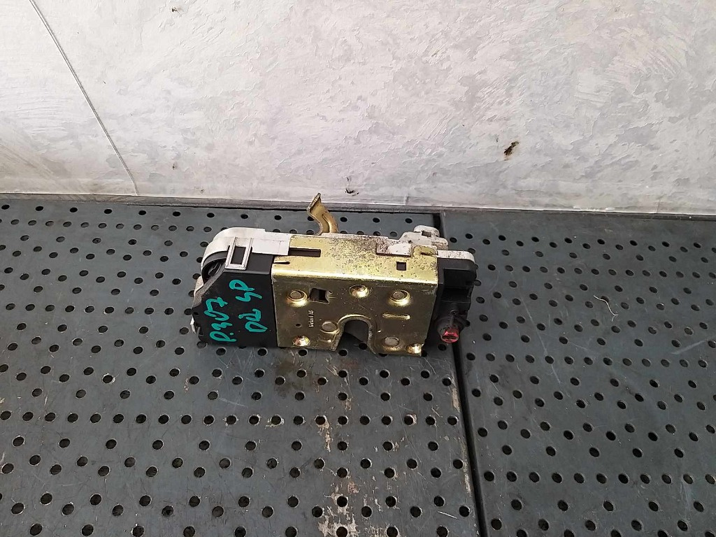Broasca usa dreapta spate peugeot 307 sw
