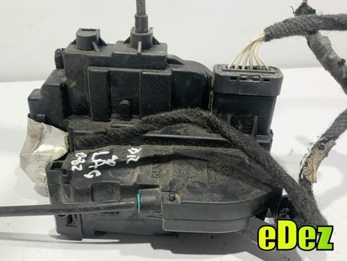 Broasca usa dreapta spate Renault Laguna 3 (2007-2010) 825000003R