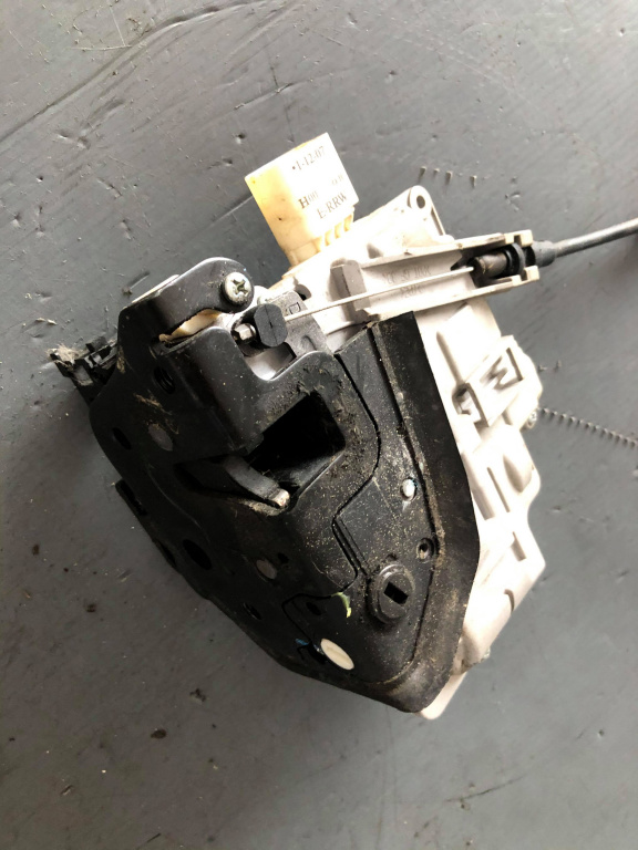 Broasca usa dreapta spate seat altea 5p0839012