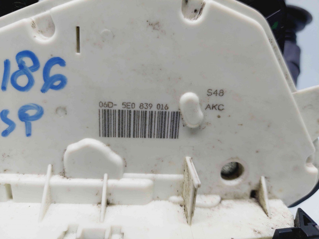 Broasca usa dreapta spate Skoda Octavia 3 (5E3) [Fabr 2012-2020] 5E0839016