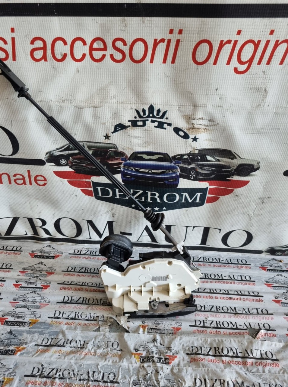Broasca usa dreapta spate Skoda Yeti (5L) cod piesa : 5K4839016H