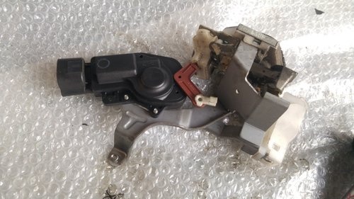 Broasca usa dreapta spate toyota aygo 1kr 2005-2012