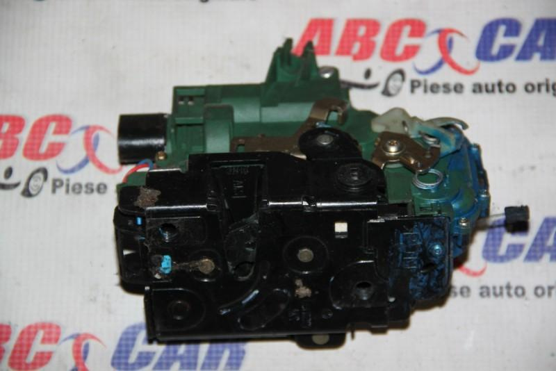 Broasca usa dreapta spate Volkswagen Golf 4 1997-2005 3B4839016M