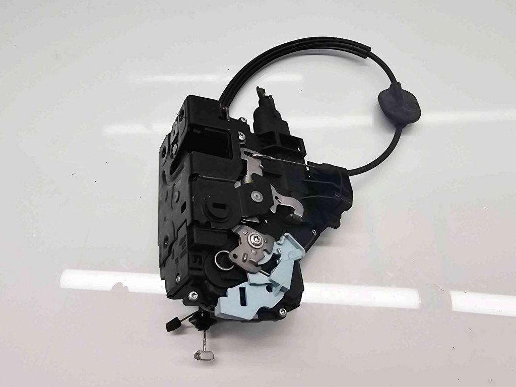 Broasca usa dreapta spate Volkswagen Golf 5 Plus (5M1) [Fabr 2005-2008] 7L0839016D