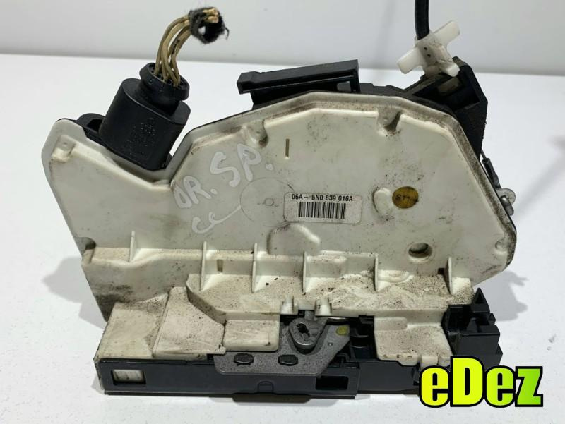 Broasca usa dreapta spate Volkswagen Passat B6 3C (2005-2010) 5N0839016A