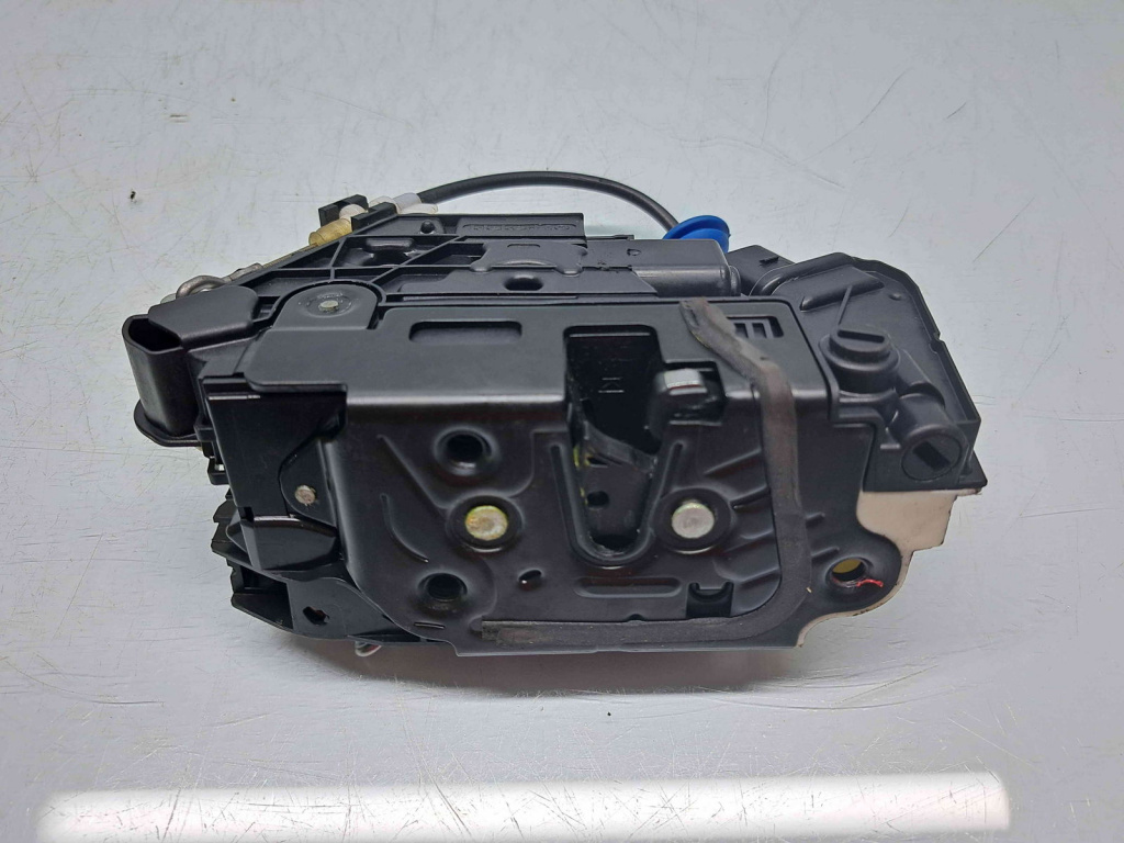 Broasca usa dreapta spate Volkswagen Passat CC (358) Facelift [Fabr 2012-2016] 5N0839016G
