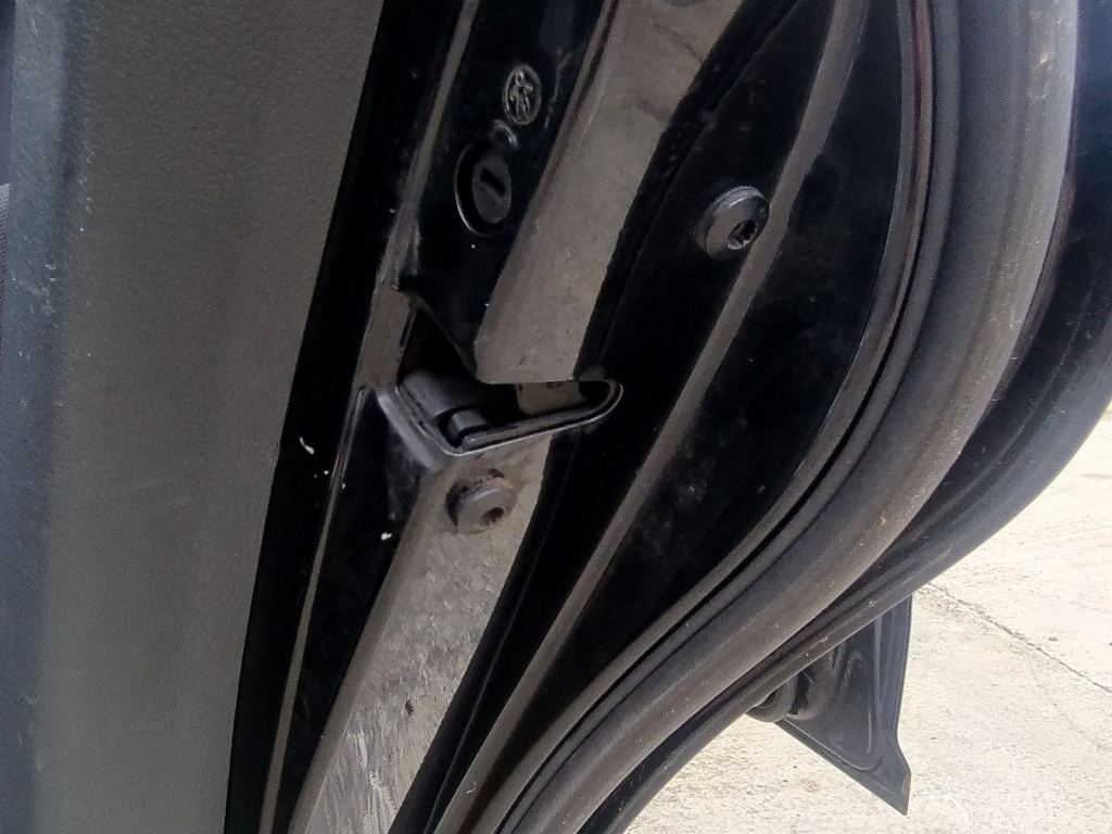 Broasca usa dreapta spate Volkswagen Touran (1T1, 1T2) [Fabr 2003-2010] 2.0 TDI BKD 103 KW / 140CP